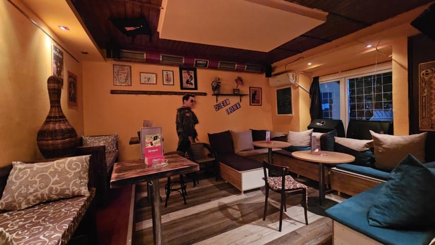 pero bar novi sad enterijer