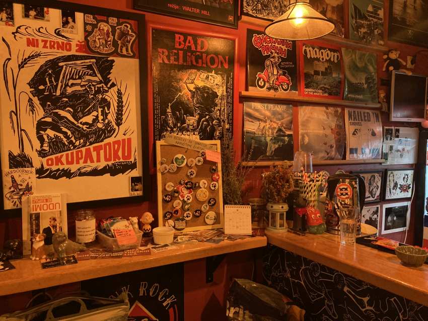 crni ovan vinili merch