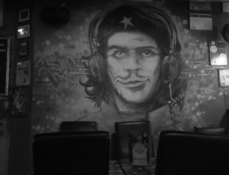 Alternativni vodič kroz lisabon mural če gevare