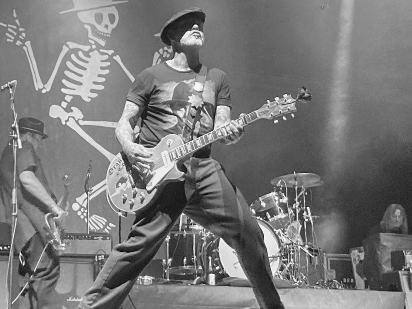 Social Distortion born to kill album