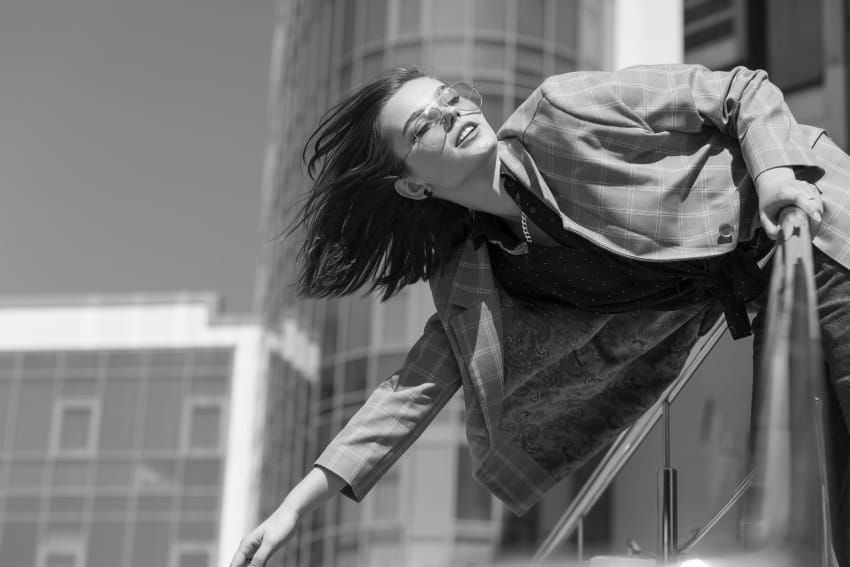 horoskop sezona bika 2026. uspeh nasmejana uspešna devojka