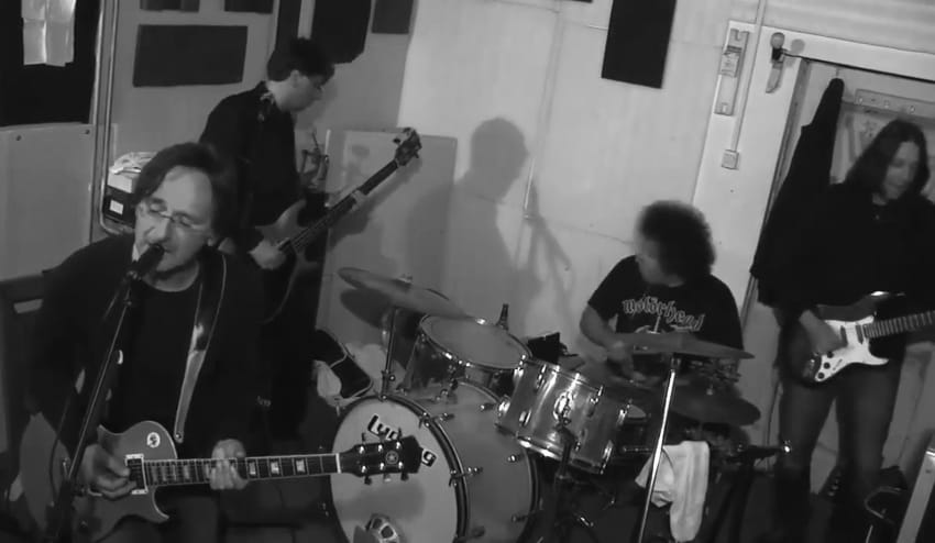 Messerschmitt garažni rokenrol bend iz pule proba