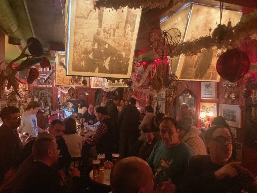cafe Graffiti Novi Sad atmosfera