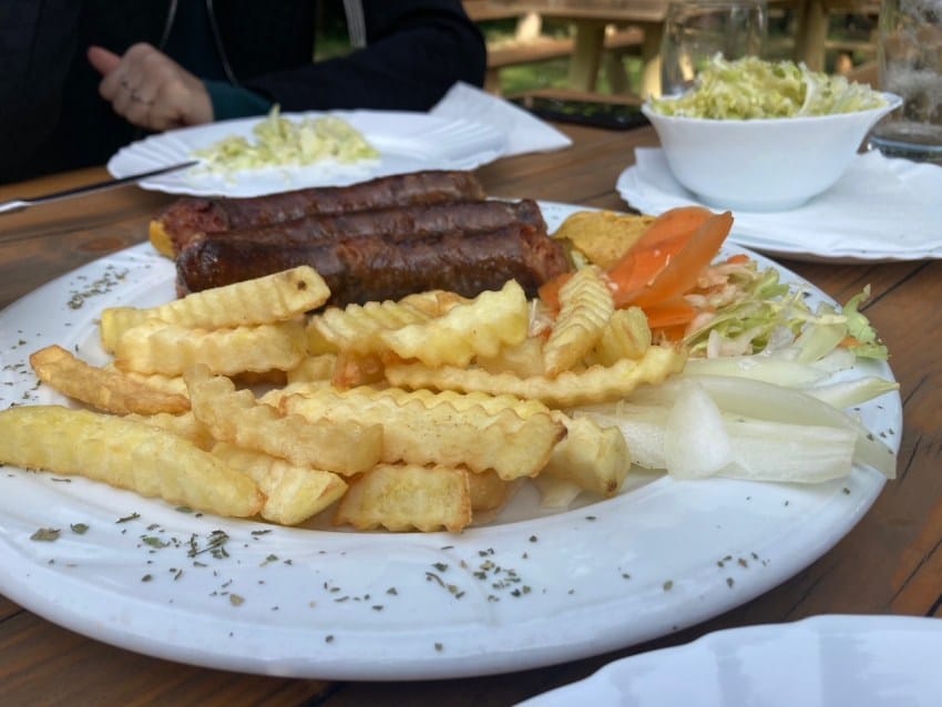 Restorani na Fruškoj gori Lugarnica kobasice od divljači