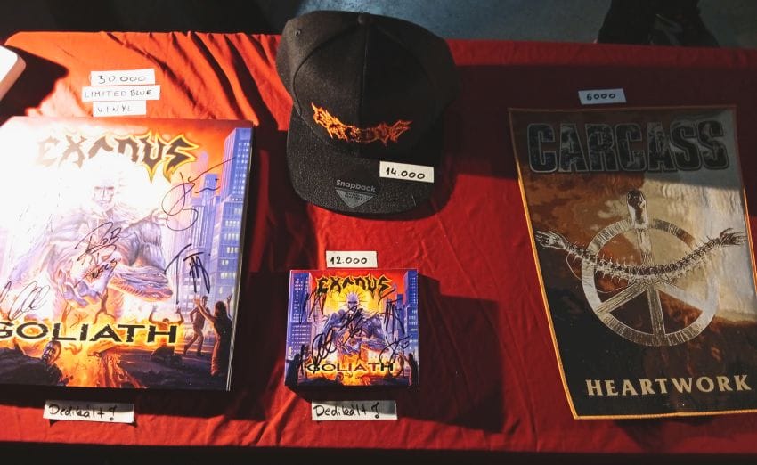 Merch na koncertu Krushers of the World u Budimpešti