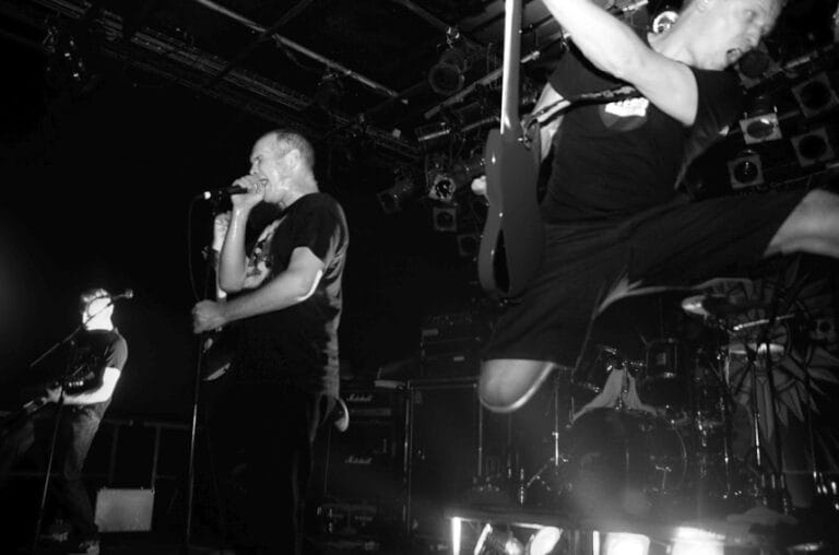 Spermbirds uživo u klubu SO36 u Berlinu – legendarni nemački hardcore punk bend na koncertu