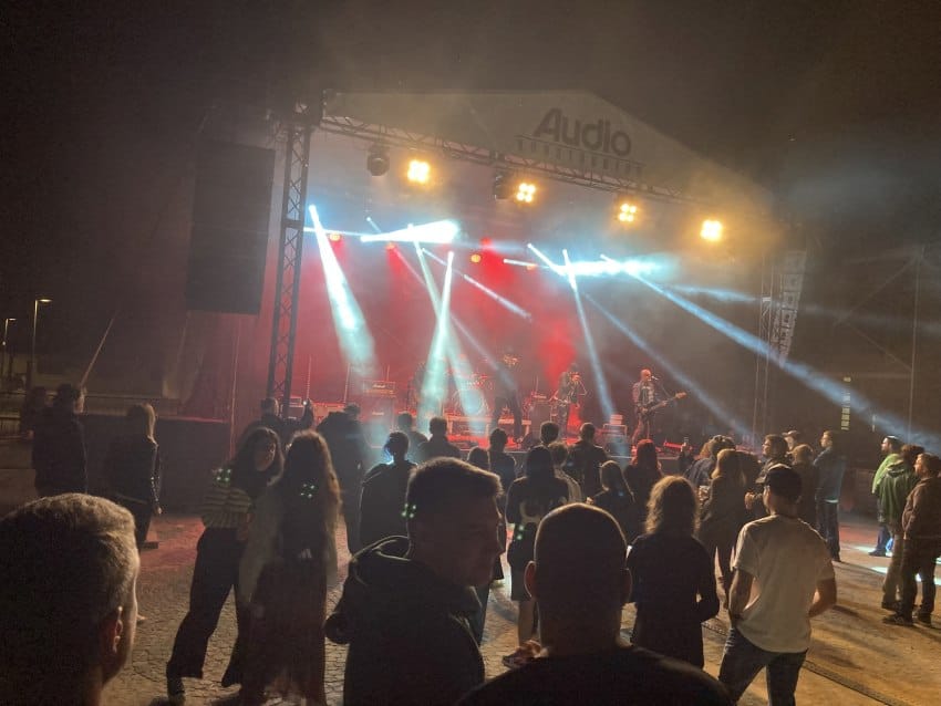 Termiti masa ispred bine na ritmu evrope