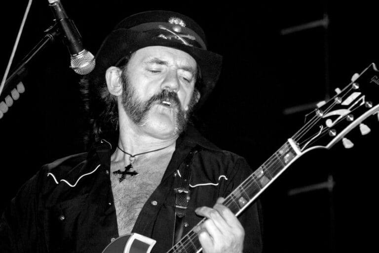 Lemmy Kilmister, legendarni frontmen Motörheada, tokom koncerta 2006. godine