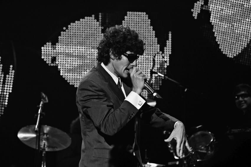 Mike D iz Beastie Boysa tokom nastupa u Brixton Academy u Londonu 2007. godine