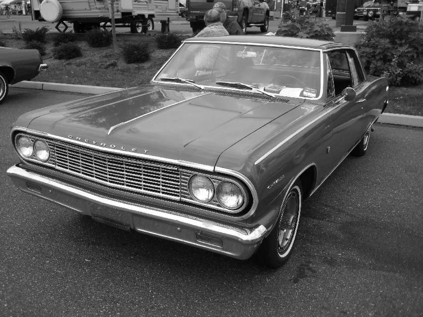 Alt: Chevrolet Chevelle Malibu iz 1964, isti model kao automobil Quentina Tarantina nestao tokom snimanja filma "Pulp Fiction"