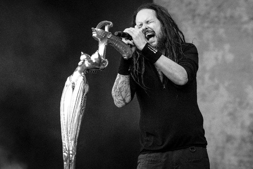 Jonathan Davis iz Korna tokom nastupa na Rock im Park festivalu 2016. godine
