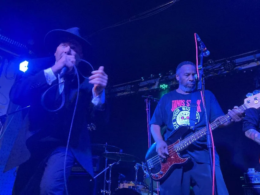 Scream pevač pete i basista Skeeter