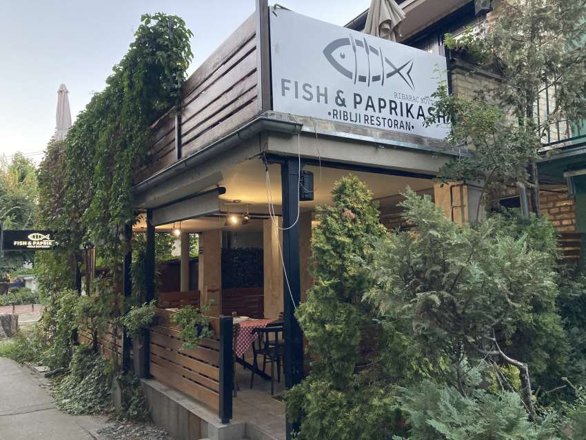 Riblji restoran Fish & Paprikash na Ribarskom ostrvu u Novom Sadu
